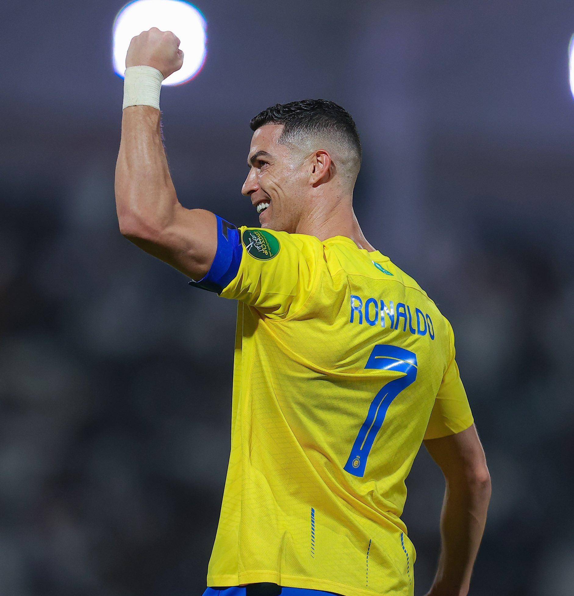 CBA：辽宁大胜山东 外援联手爆发（CBA：辽宁轻取山东，双外援合力发威）