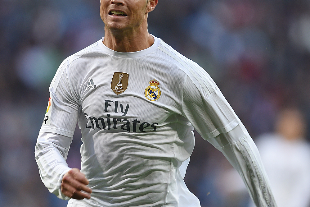 欧冠连场进球+斯帅赏识，米体：尤文正积极寻求与麦肯尼续约（欧冠连场建功获斯帅认可，米体：尤文正加速推进与麦肯尼续约）