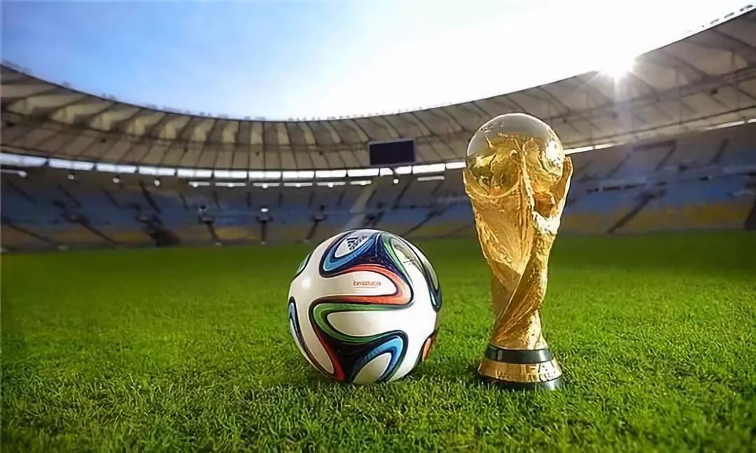 大腿级别，自加盟那不勒斯后麦克托米奈参与进球数意甲中场第1（那不勒斯新大腿！麦克托米奈加盟后参与进球数领跑意甲中场）