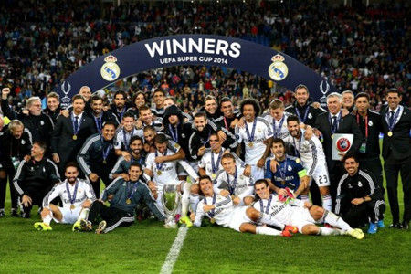 NBA：詹姆斯30+10+8 湖人险胜灰熊（NBA-詹姆斯砍30+10+8，湖人惊险击退灰熊）