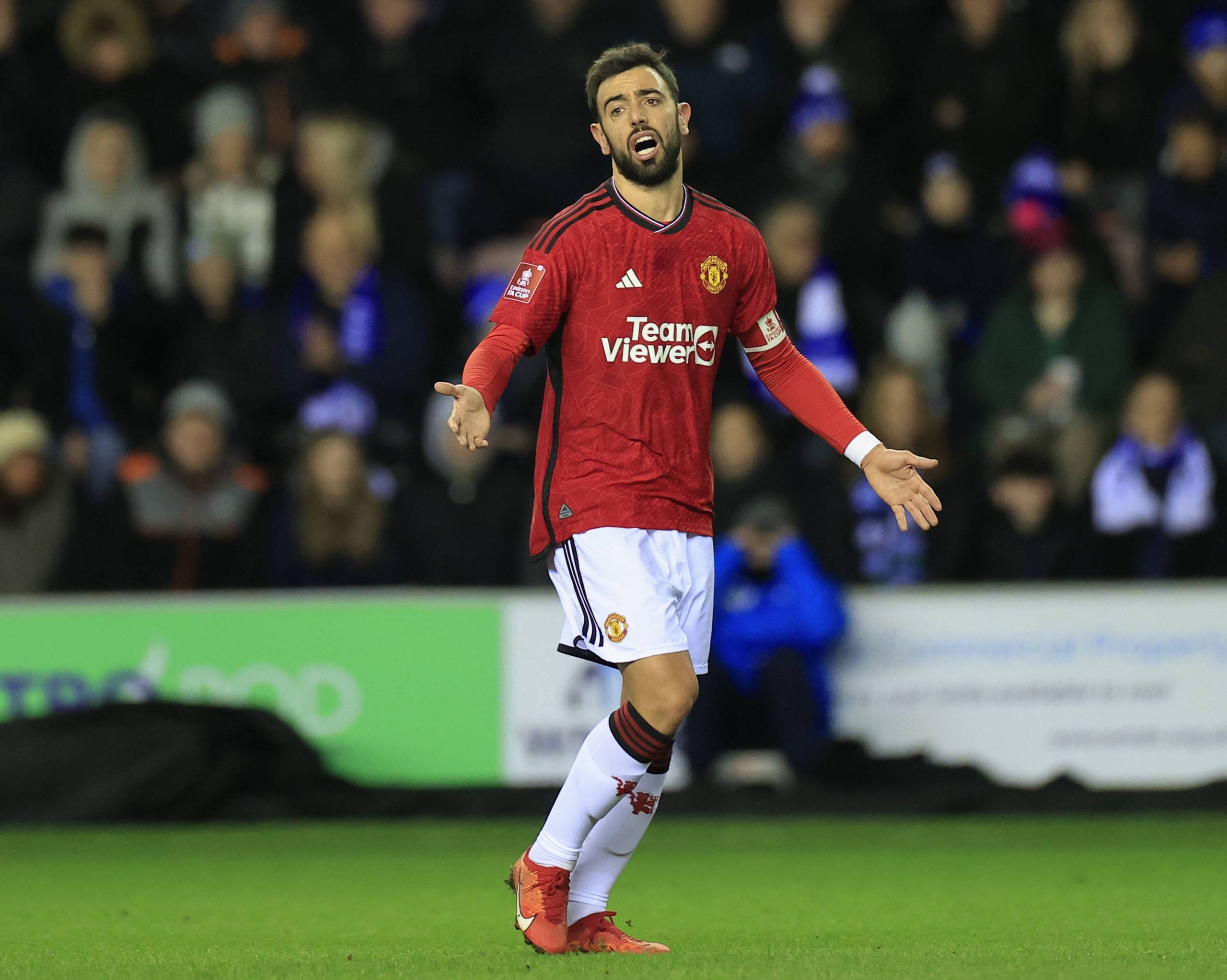 球星签名鞋款哪款最值得买？（哪款球星签名鞋最值得入手？）