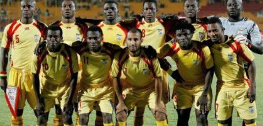 每体列足坛十大奇葩条款：博格坎普拒坐飞机；内马尔微笑条款（每体盘点足坛10大离奇条款：博格坎普拒乘飞机，内马尔微笑条款）